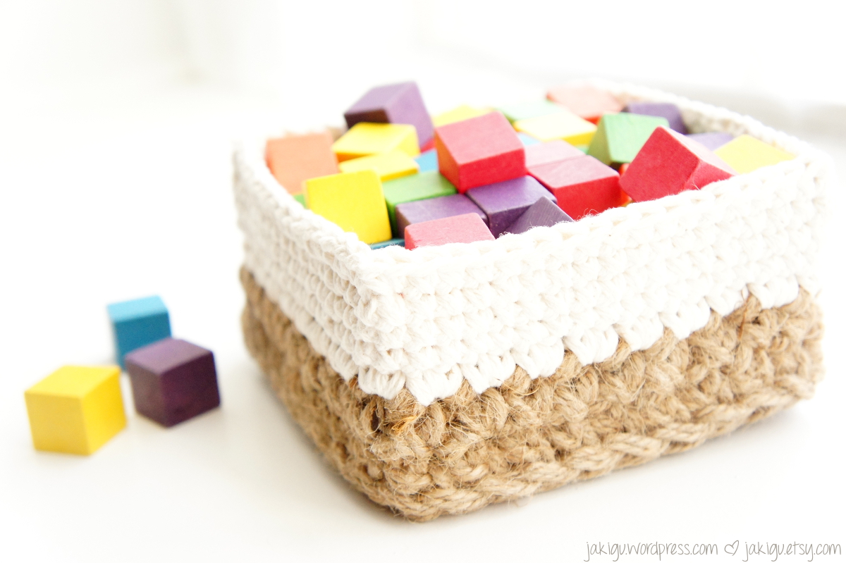 Square Stacking Baskets by JaKiGu