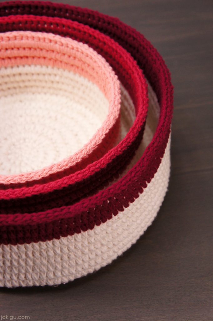 Sturdy Crochet Baskets | jakigu.com crochet pattern