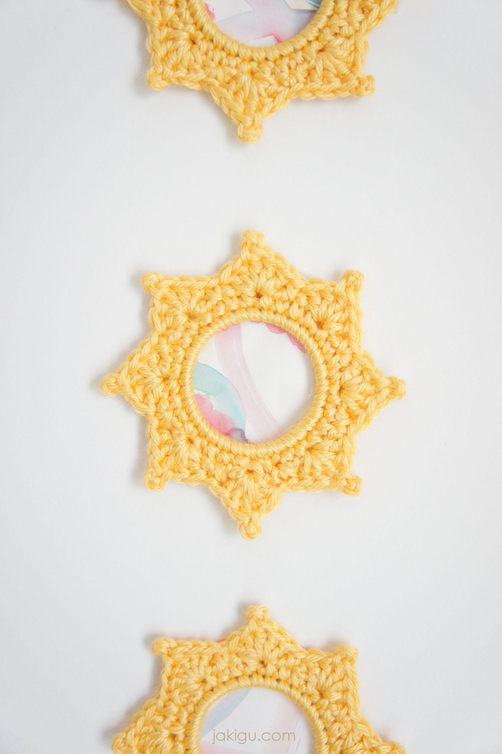  9. Crochet Picture Frame Design