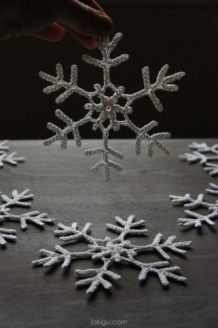 crochet snowflake - free crochet pattern by jakigu.com